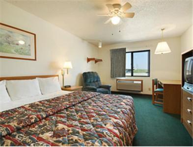 Hotel Super 8 Wichita East Kellogg Habitación foto